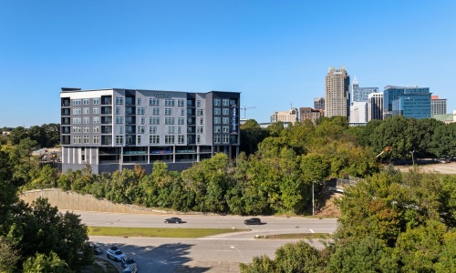 Mira apartments near Glenwood and RDU Airport.